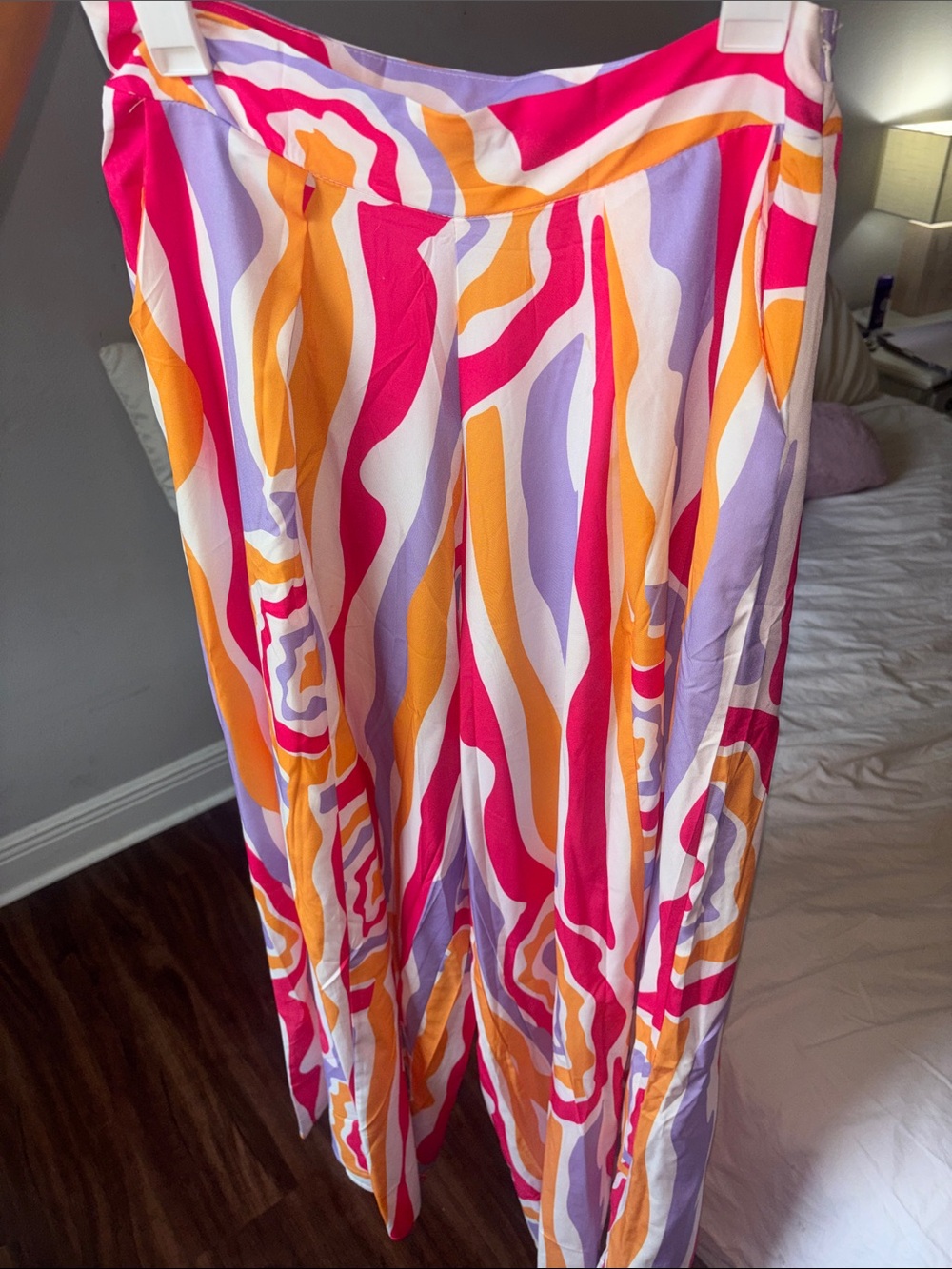 Vibrant Wide-Leg Palazzo Pants in Pink & Orange Abstract Print